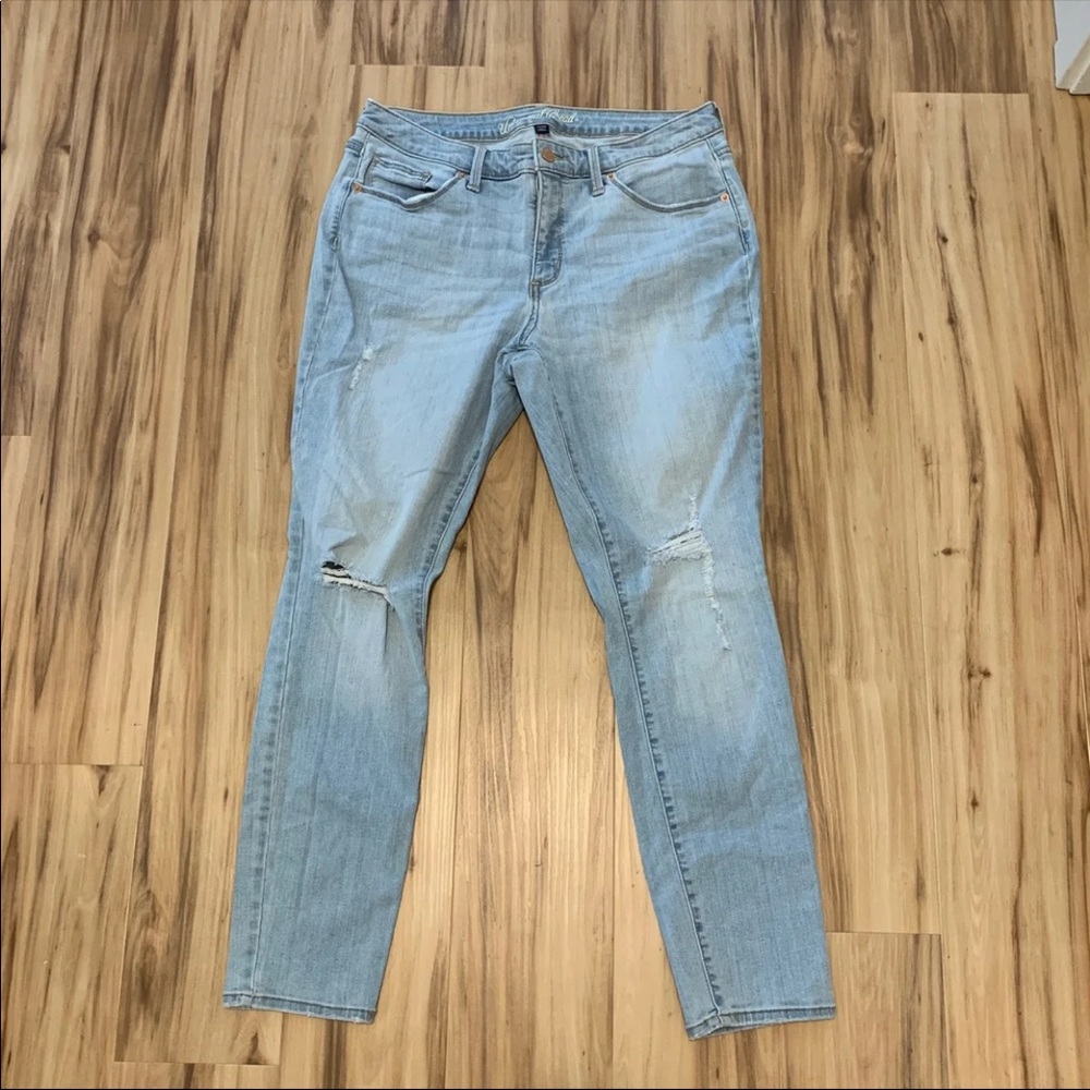 Universal thread jeans